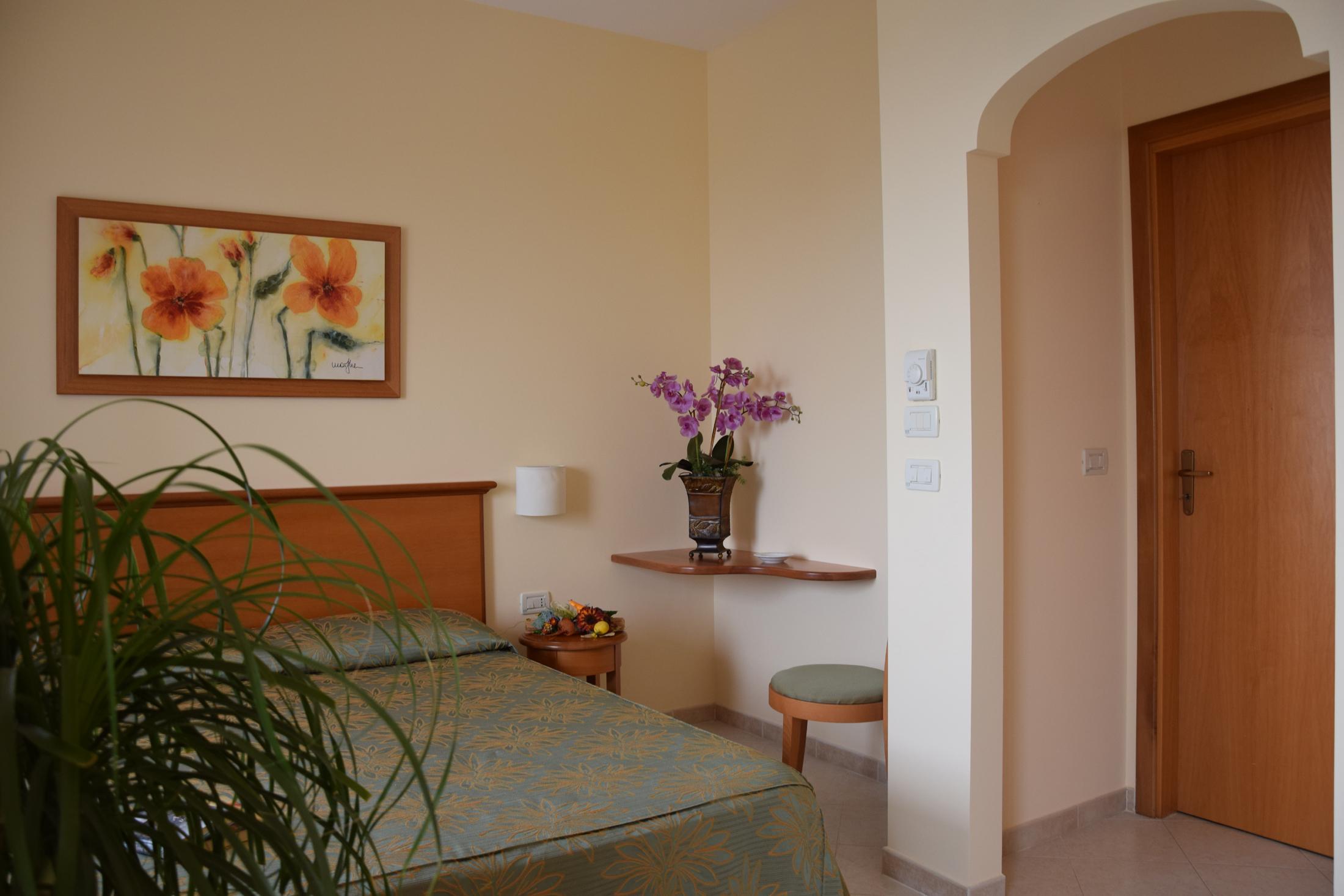 Hotel Tirreno ปาร์เกลียา ภายนอก รูปภาพ