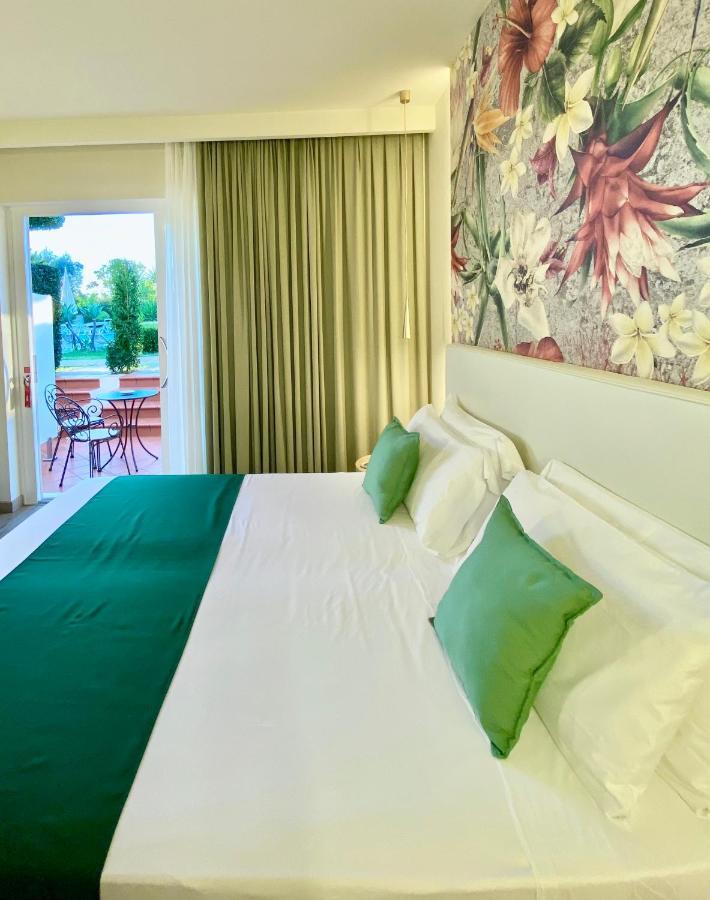 Hotel Tirreno ปาร์เกลียา ภายนอก รูปภาพ