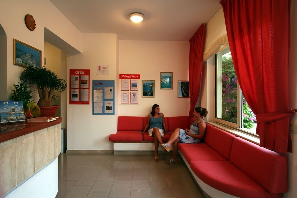 Hotel Tirreno ปาร์เกลียา ภายนอก รูปภาพ