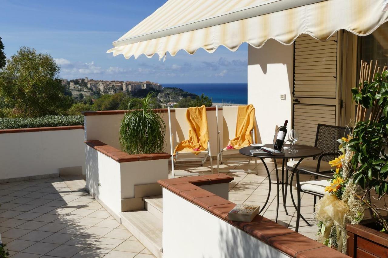 Hotel Tirreno ปาร์เกลียา ภายนอก รูปภาพ